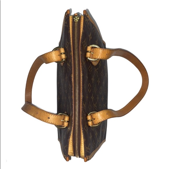 Louis Vuitton Popincourt Monogram Shoulder Bag - Picture 8 of 16